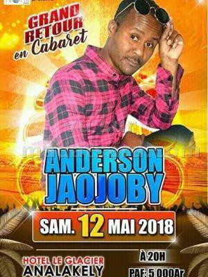 Anderson jaojoby en cabaret Le Glacier Analakely