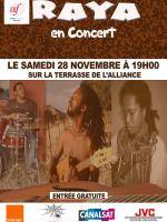 Raya en concert sur la terrasse de l'Alliance Française de Mahajanga