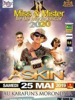 Askin en show case Karafun's Karaoke