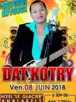 Dat'Kotry retour en force Le Glacier Analakely