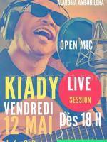 Kiady Showcase The palm Alarobia Amboniloha