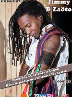 Jimmy B Zaöto en concert dans le jardin de l'Alliance Française de Mahajanga.