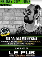 Rado Ramanantsoa en concert au Le Pub