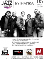 Lanto Andrianatoandro (Clavier), Mika Raoel (Basse), Bi Randriamasimanana (Guitare), Taxx Razafindra