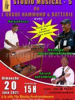 Studio musical 5 - de l'orgue Hammond et Batterie avec Mendrika‍ & Nalyjohnson‍ - #bitsik