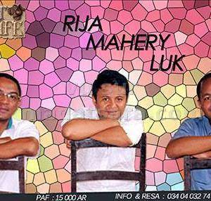 Rija, Mahery et Luk au Piment Café