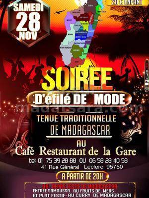 Soirée défilé de mode tenue traditionnelle de Madagascar au Café Restaurant de la Gare