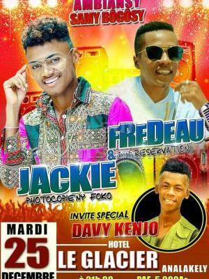Ambiansy samy bogosy Le Glacier Analakely Teddy Prezeau, Jackie, Davy