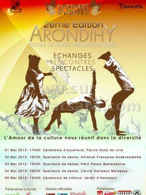 L'amour de la culture nous réunit dans la diversité.