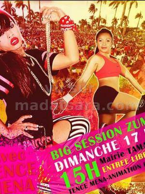 Big session Zumba avec Tence Mena à la mairie de Tamatave