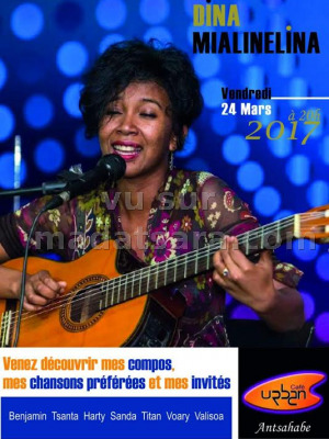 Dina Mialinelina‍ en concert au Urban Café Antsahabe‍