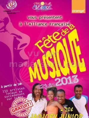 150 artistes locaux se succéderont sur scène.
à 20H - Jaojoby Junior.
Quelques vidéos de Jaojo