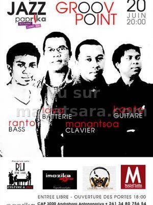 Avec Ranto : Bass - Lova : Batterie - Manantsoa : Clavier - Kanto : Guitare.