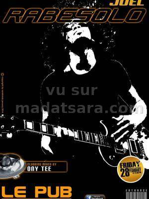Joel Rabesolo en concert au Pub