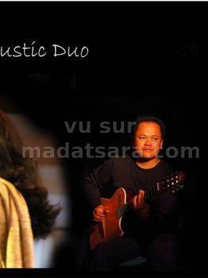 Lalatiana et Rija Andrianivosoa accoustic duo en concert au Waddel Theater Nova