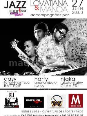 Accompagnées par Dasy Fanantenantsoa (Batterie), Harty Andriambelo (Bass), Njaka Rakotonirainy (Cla