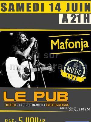 Mafonja en concert au Pub Ambatonankanga