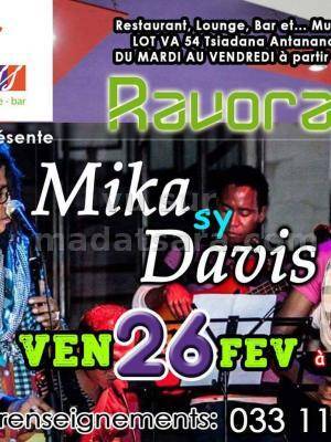 Mika & Davis en concert au Trass