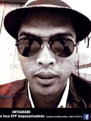 Misié Sayda en concert au Urban Café