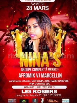 Nina's groupe complet en concert à Rennes