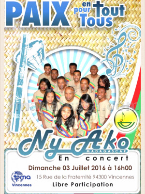 Ny Ako en concert à Vincennes