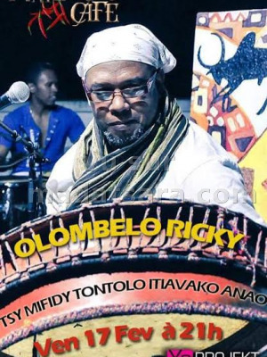 Olombelo ricky‍ en concert au Piment Café Behoririka‍