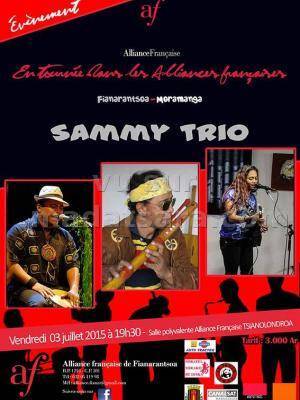 Sammy Trio en concert à la salle polyvalente de l'Alliance française de Tsianolondroa