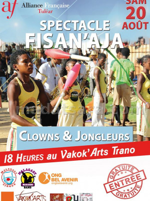 Spectacle Fisan'Aja - clowns & jongleurs - Vakok'Arts Trano Tuléar