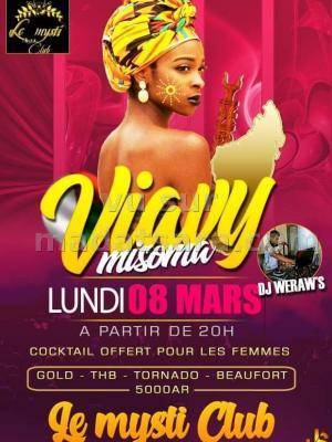 Viavy misoma mysti Night club