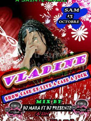 Vladine V8 en show case Case A Jock Sainte Marie